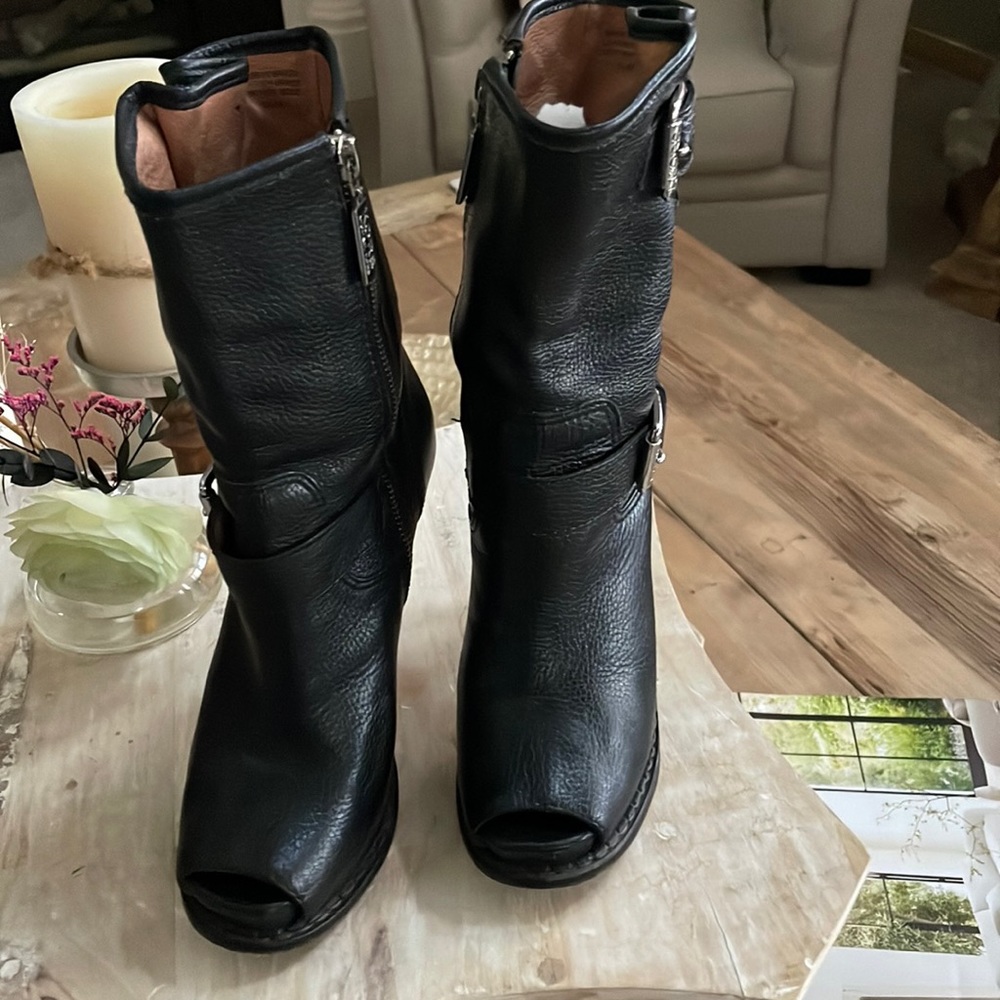 Kors Michael Kors , 5 1/2 M , leather black